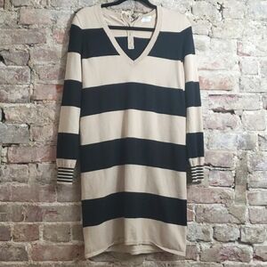 Wallace ladies sweater dress. Size medium